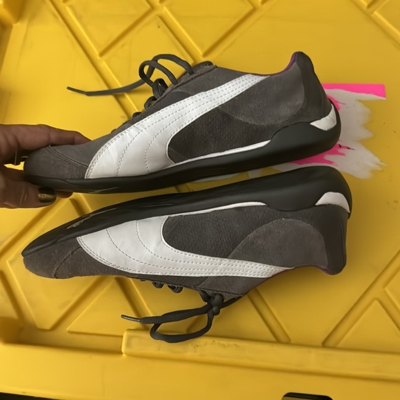 Puma sneakers grey and purple like new size 8.5 - Picture 11 of 12